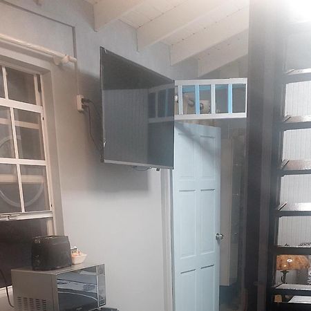 Carmen'S Cozy Studio Бриджтаун Экстерьер фото
